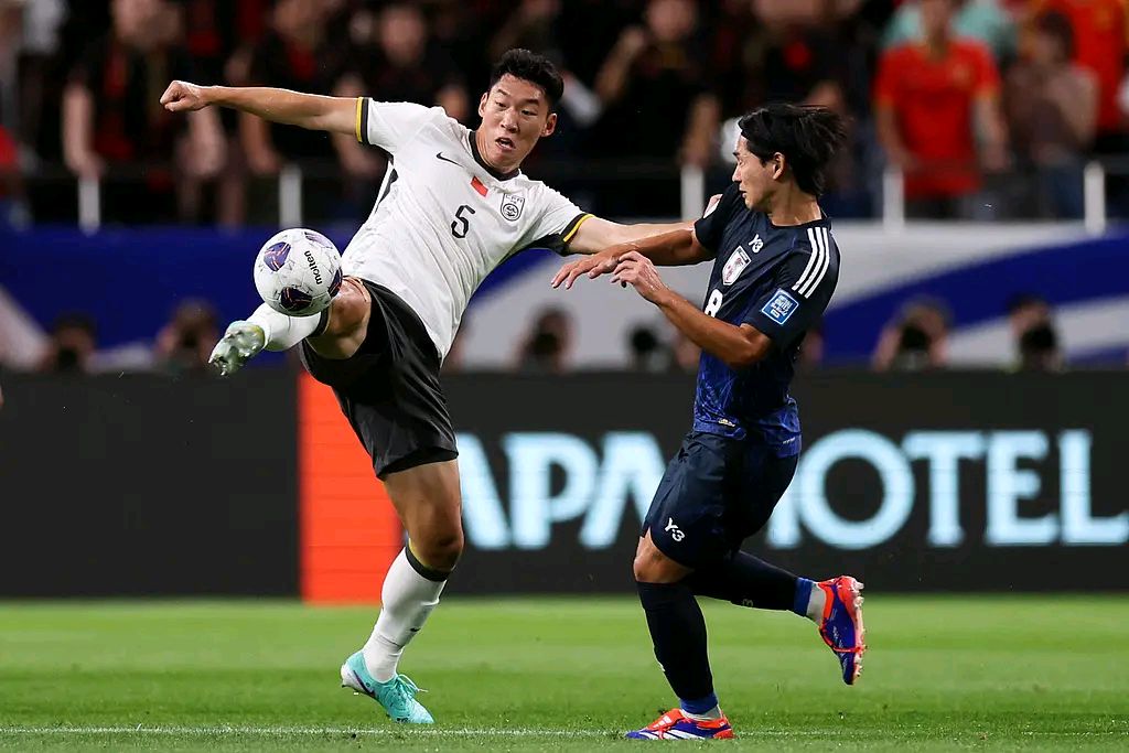 足球擂台赛势均力敌,胜负难定 足球擂台赛势均力敌,胜负难定