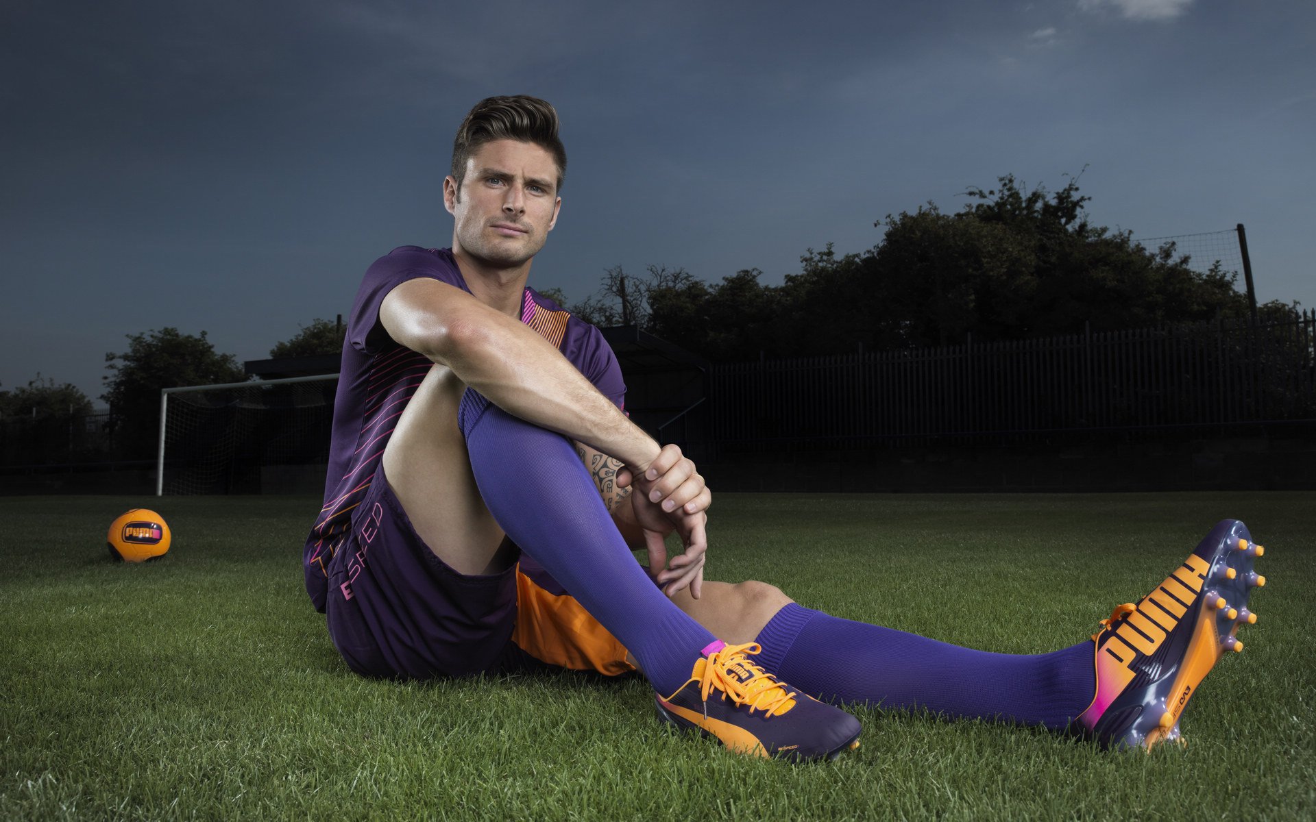 从美网硬地到戴维斯杯红土,西西帕斯如何以全面进化统治全场